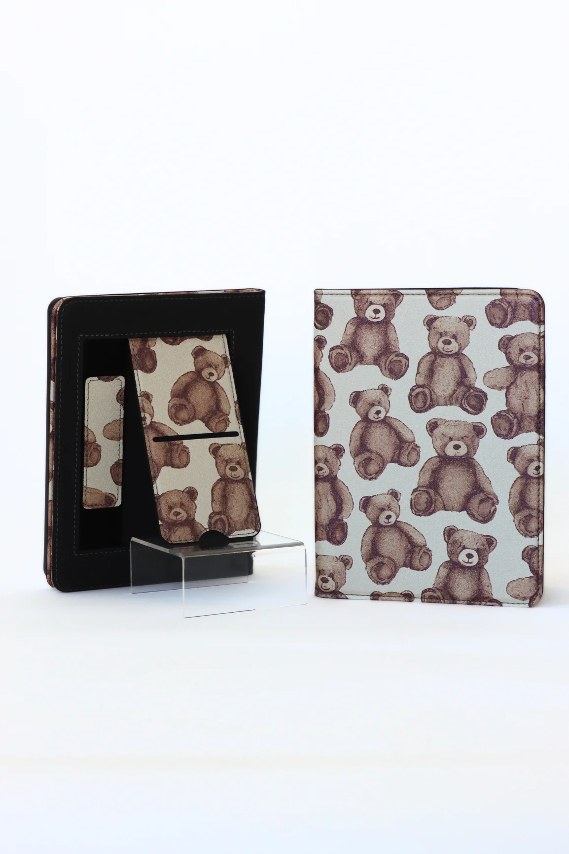 Bear Hug Kindle Case - Image 2