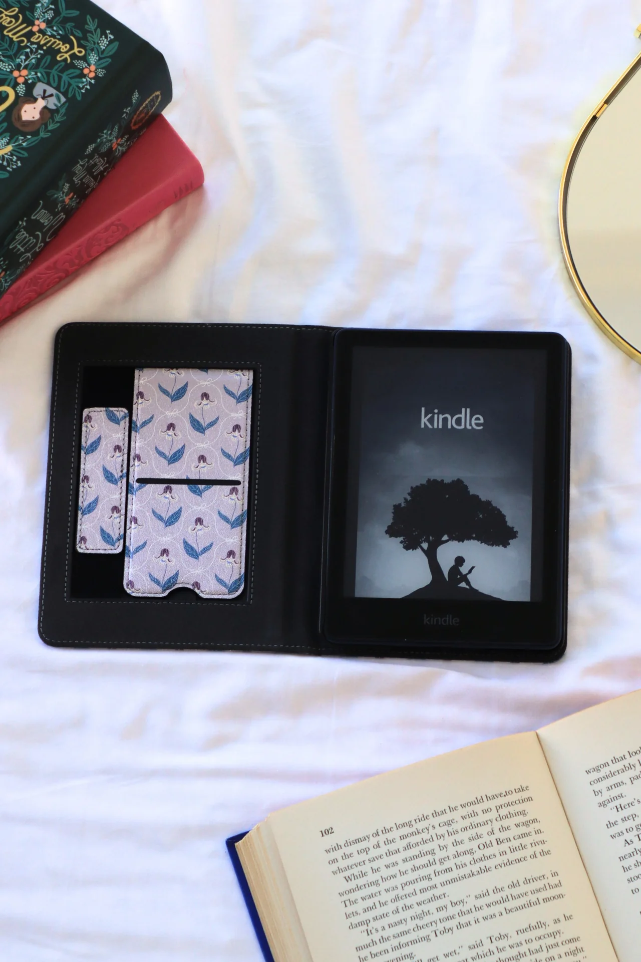 Flower Girl Kindle Case - Image 3