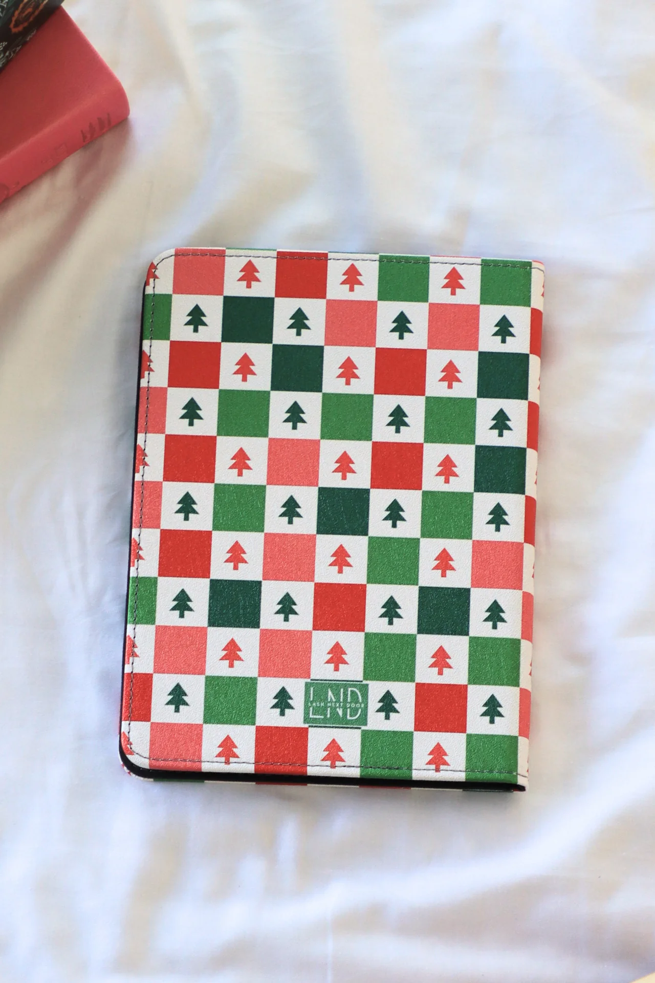 Home For The Holidays Kindle Case - Image 8
