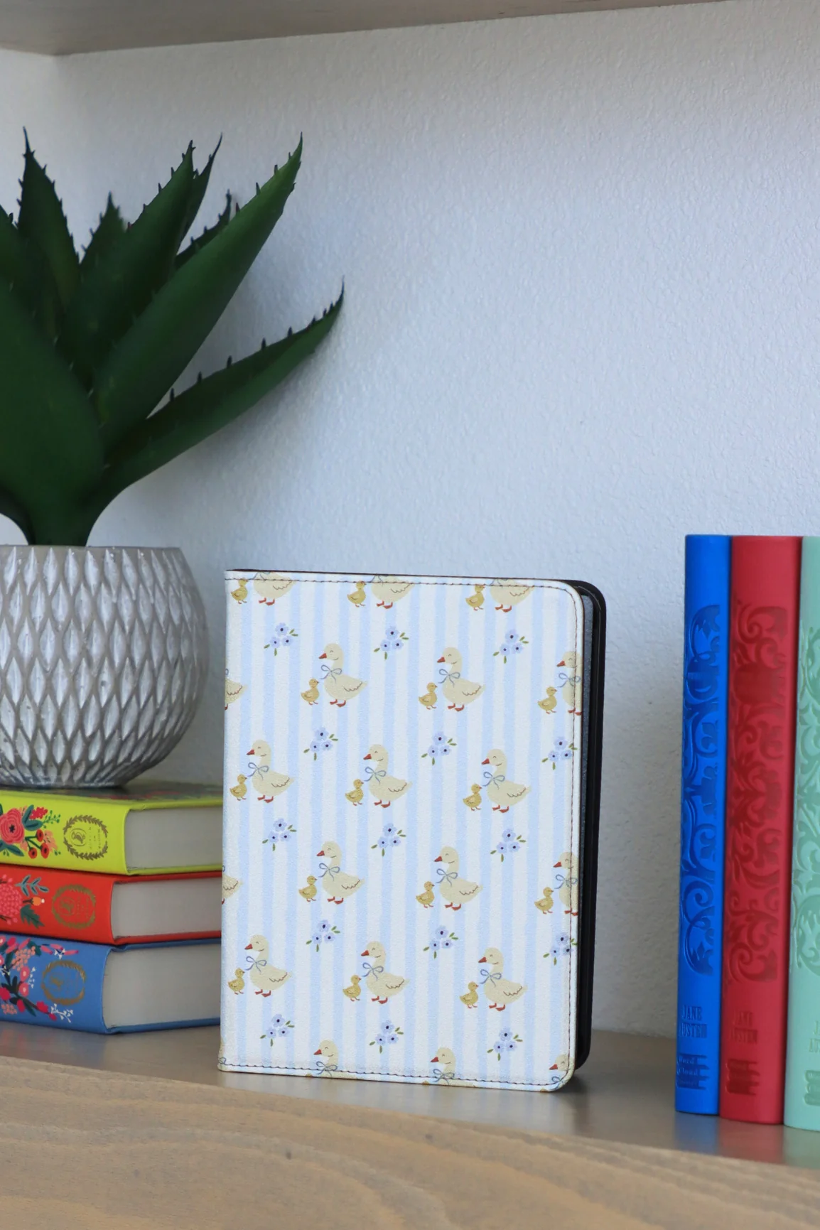 Lucky Duckie Kindle Case - Image 14