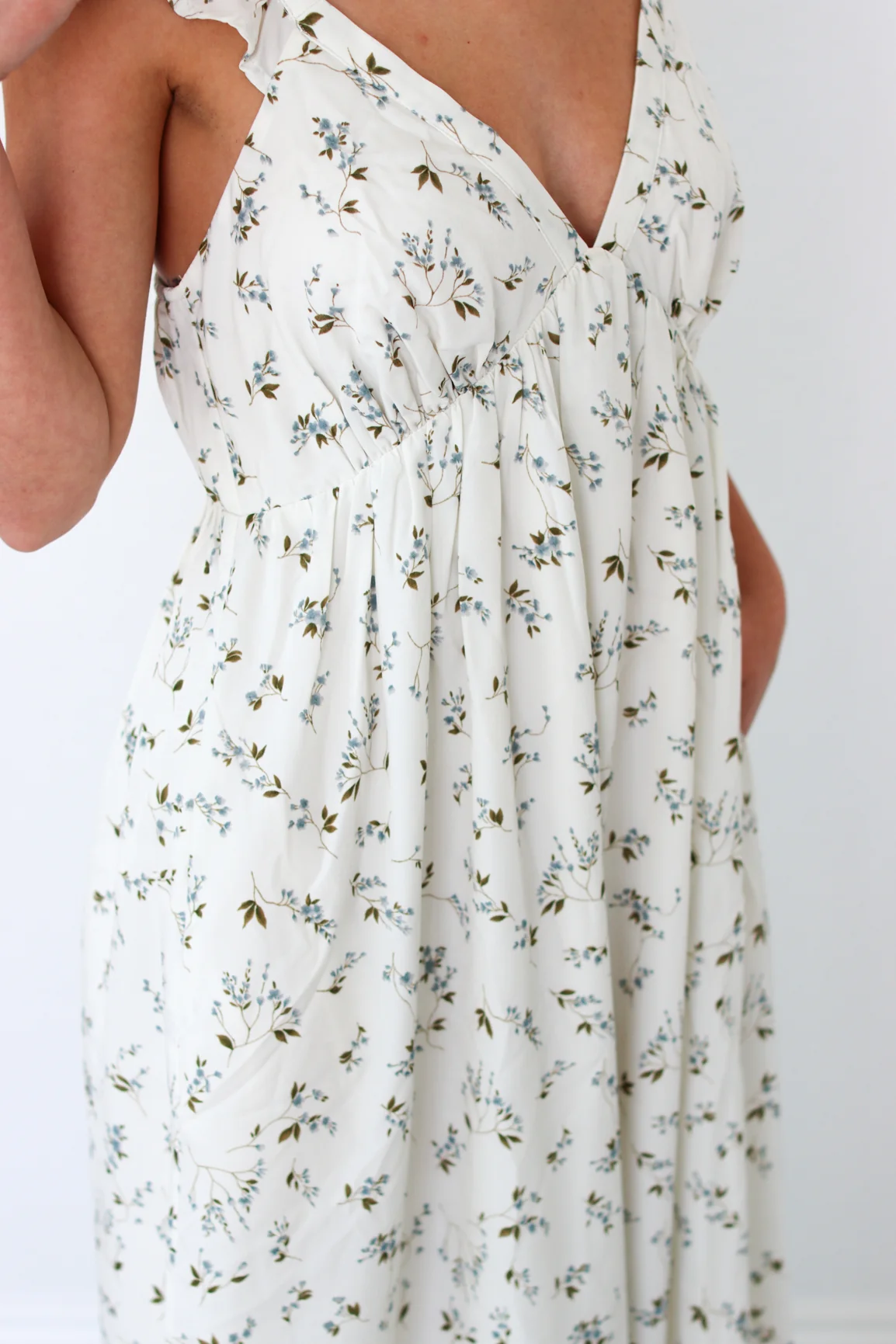 Luna Belle Dress - Image 5