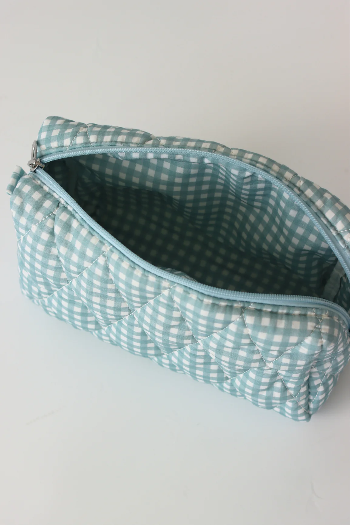 Perfectly Pastel Makeup Bag - Image 3