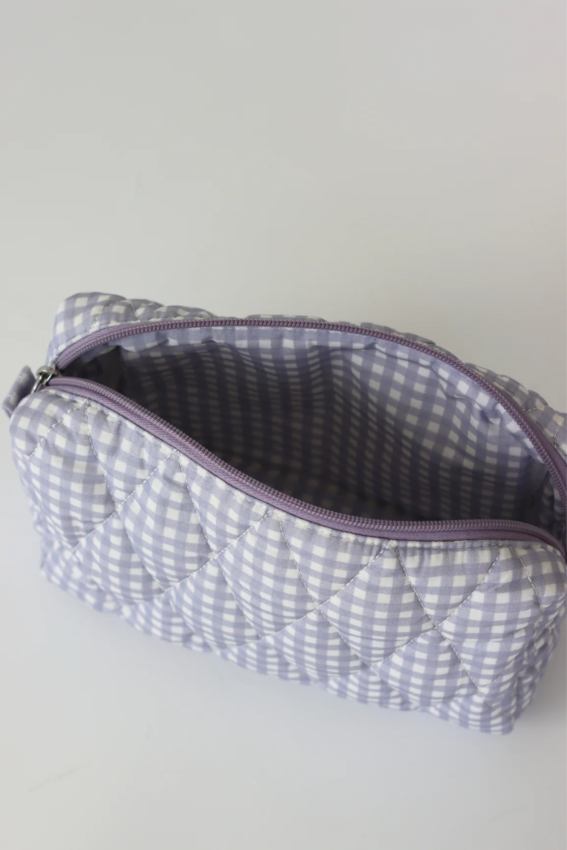 Perfectly Pastel Makeup Bag - Image 4