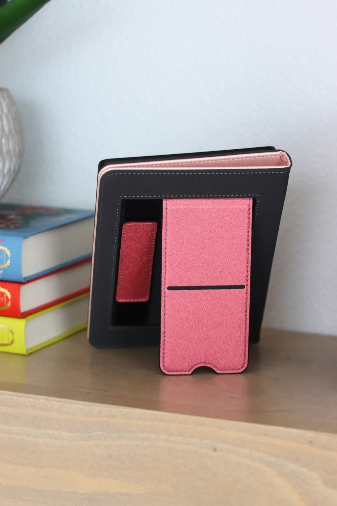 Petal Me Pretty Kindle Case - Image 6