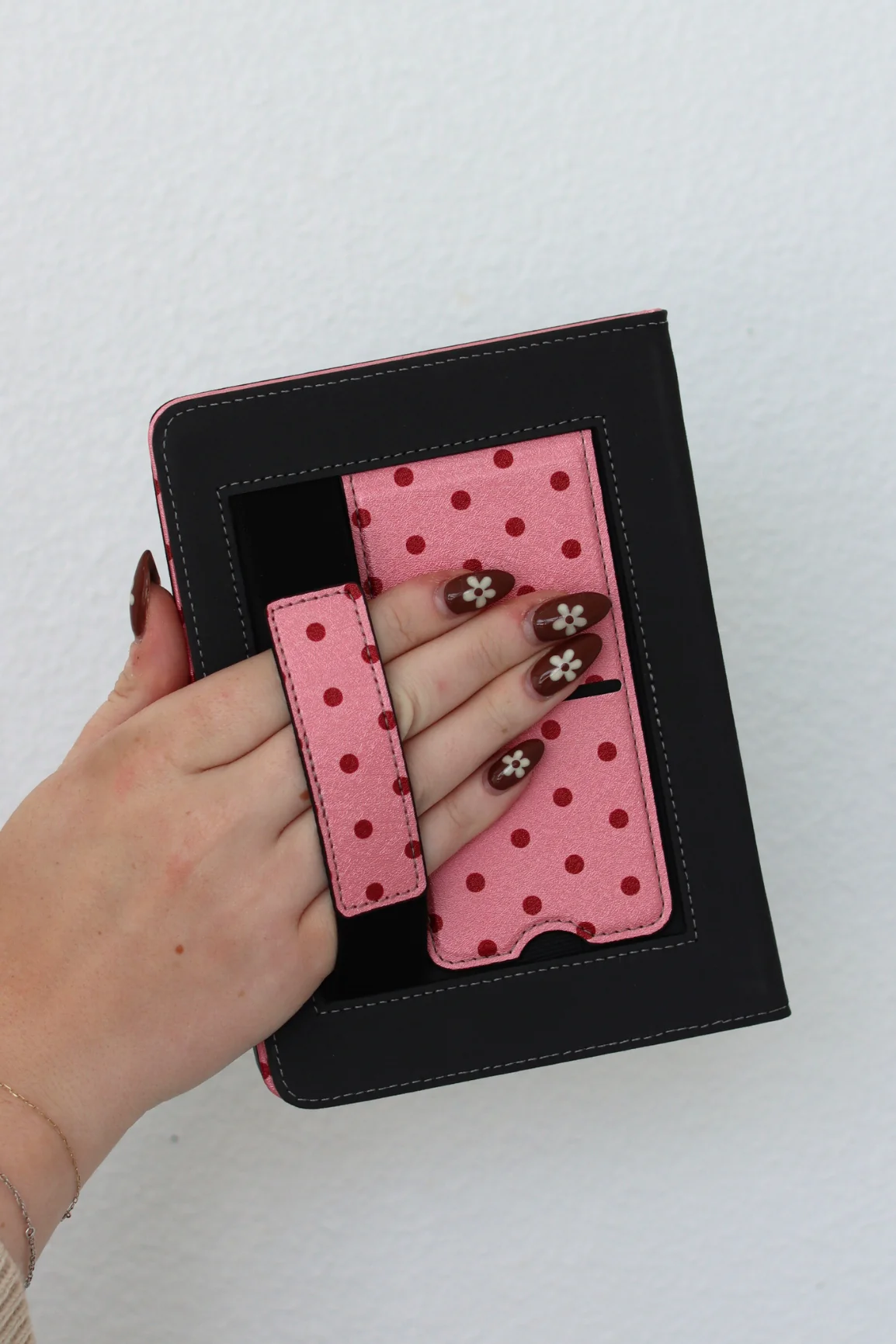 Pretty In Polka Kindle Case - Image 10