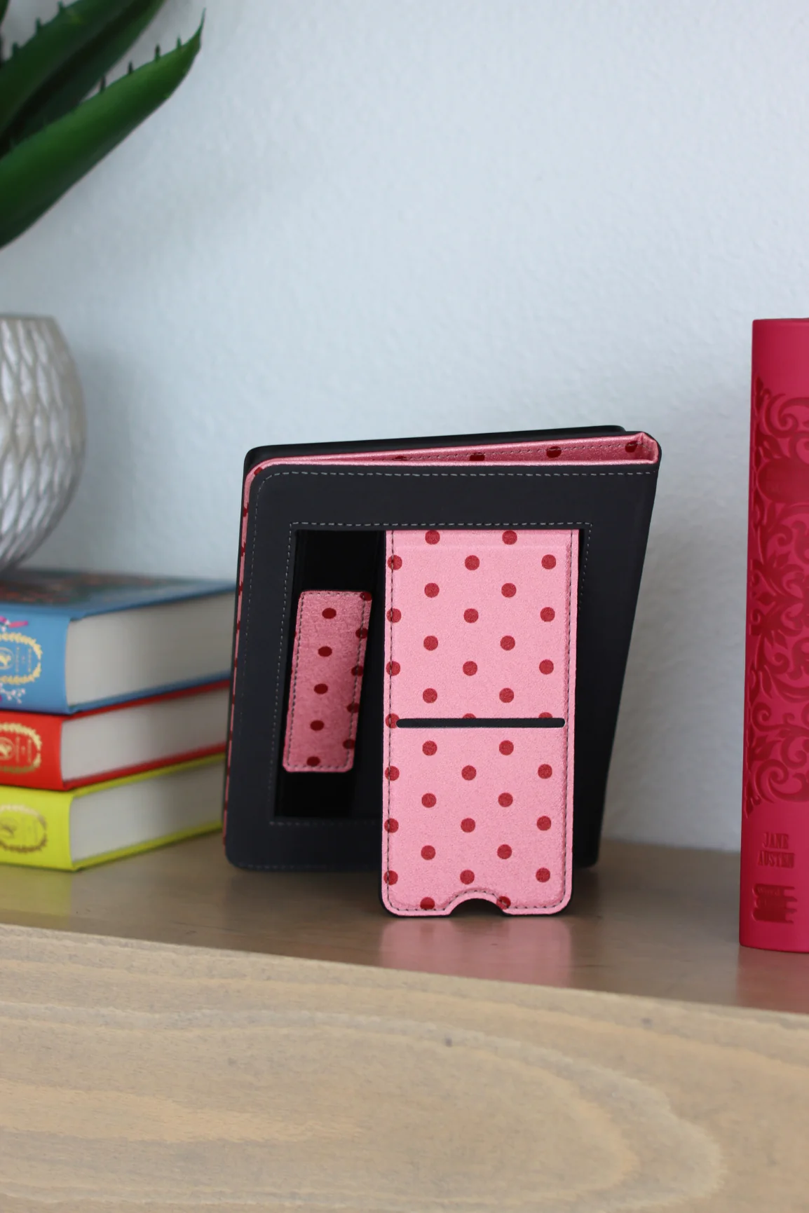 Pretty In Polka Kindle Case - Image 6