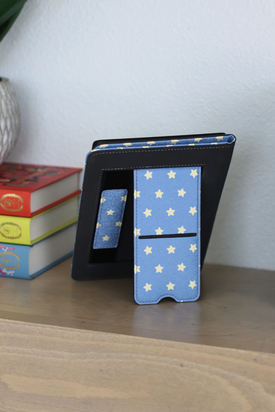Twinkle Twinkle Kindle Case - Image 3