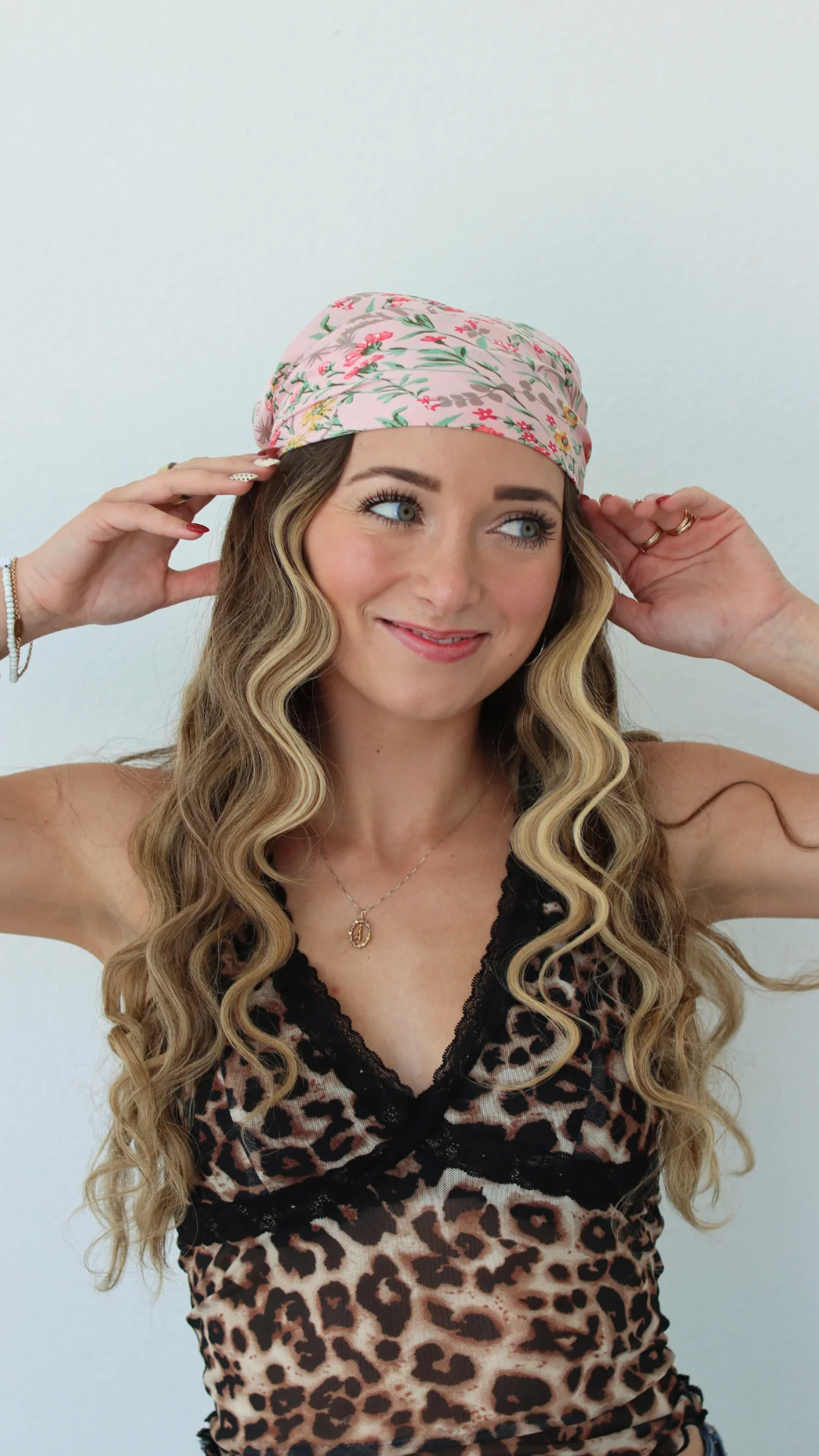 Vintage Pink Scarf - Image 2